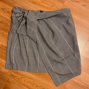 Who What Wear Women’s plaid skirt size 14